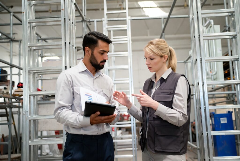 Jaarlijkse keuring van klimmateriaal inclusief ladders en trappen door gecertificeerde keurmeester