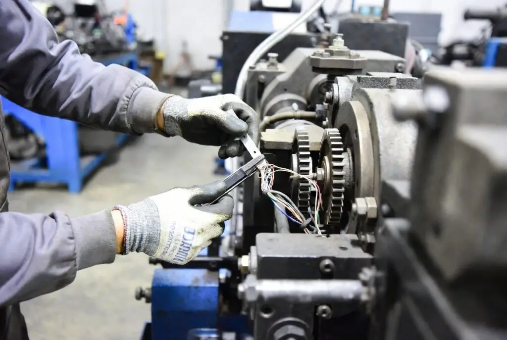 Professionele machine inspectie op locatie conform Arbowet en NEN 3140